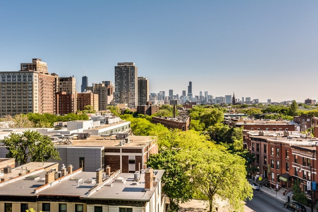 Building Photo - 350 W Belden Ave