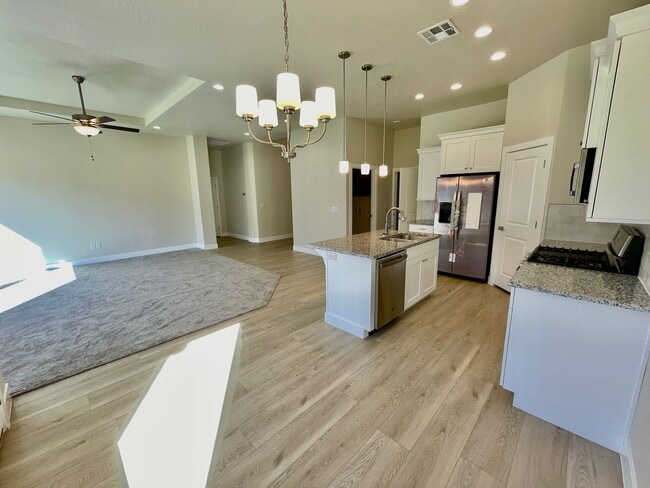 Building Photo - Four-Bedroom Home Near Shooting Star Park in Washington Fields