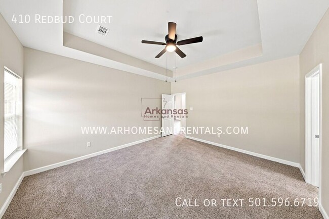 Building Photo - 410 Redbud Ct
