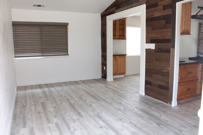Building Photo - Charming 3-Bedroom Home with Fireplace & Private Yard – South B St, Lompoc