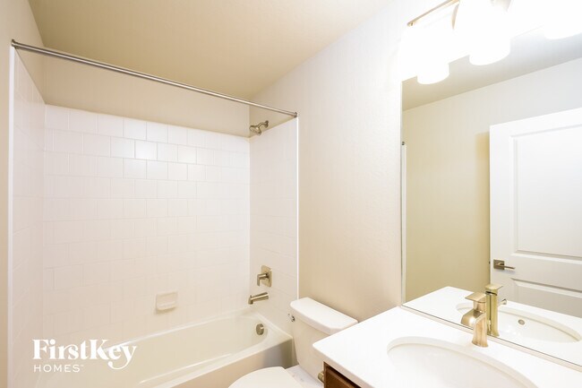Building Photo - 10741 Luneth Dr