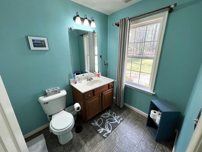 Building Photo - Fully Furnished & All Inclusive Beauty on Lake Gaston