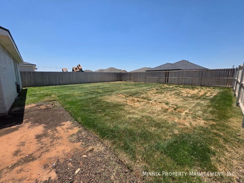 Building Photo - 7113 Black Butte