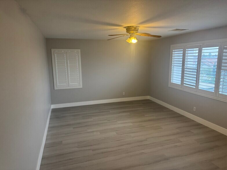 Building Photo - 4330 Spruce Grove St