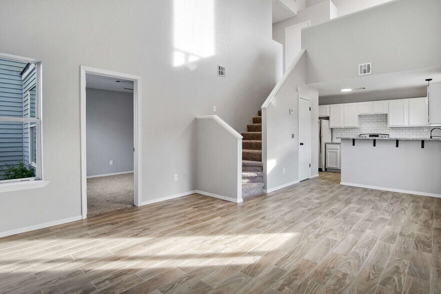 Building Photo - 1318 Catalpa Ln