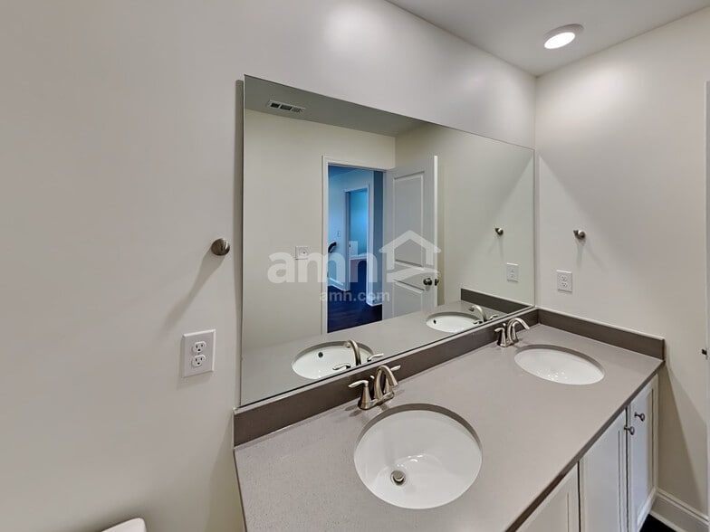 Building Photo - 3910 Dignity Ct