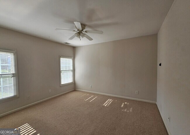 Building Photo - 7235 Thoreau Cir