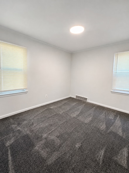 Building Photo - 15552 Woodworth
