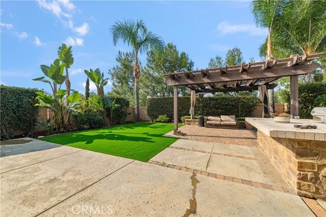 Building Photo - 166 Desert Bloom