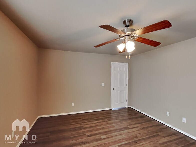 Building Photo - 3412 SE 95th St