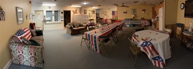 Building Photo - 2001 I St