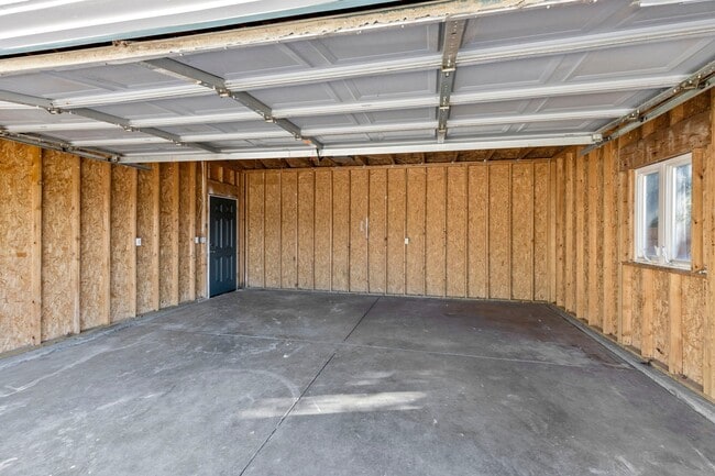 Building Photo - 508 King Ct
