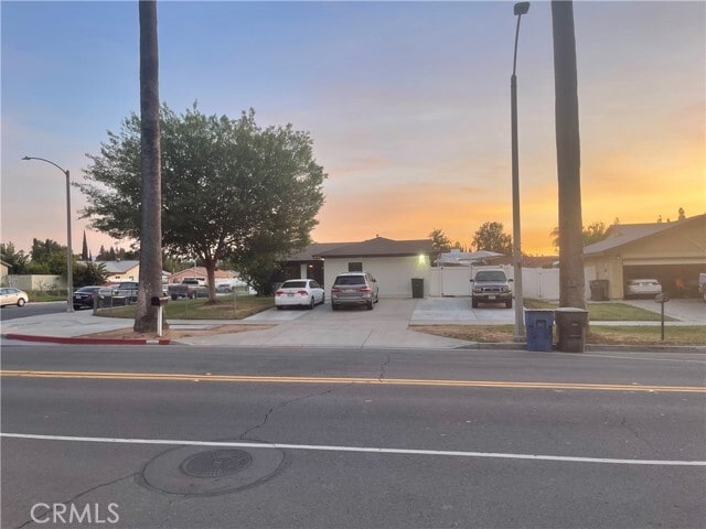 Building Photo - 3062 Monroe St