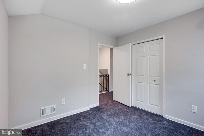 Building Photo - 2327 Wyngate Rd