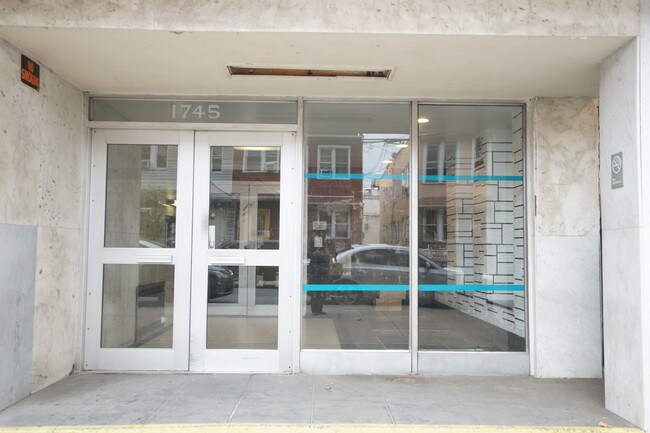 Building Photo - 1745 E 12th St