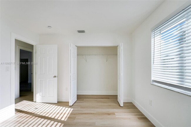 Building Photo - 2820 NW 95th St