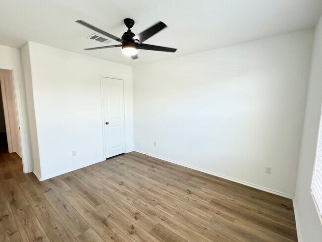 Building Photo - COMING SOON - MID MAY