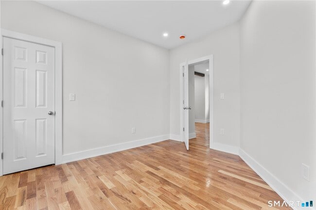 Building Photo - 54 Plaza Ave