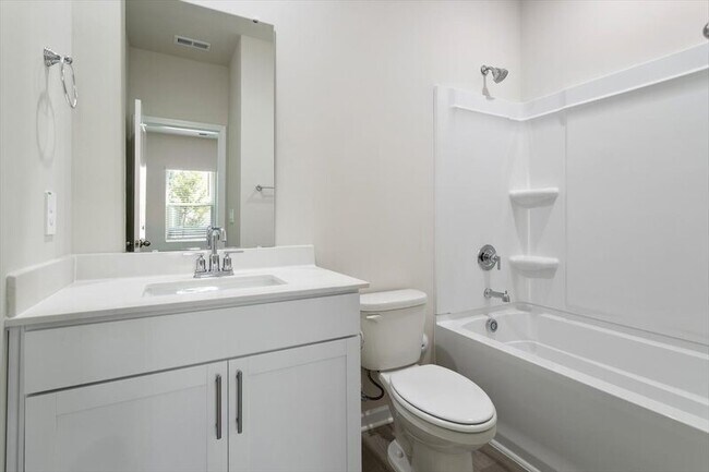 Building Photo - 147 White Birch Ln