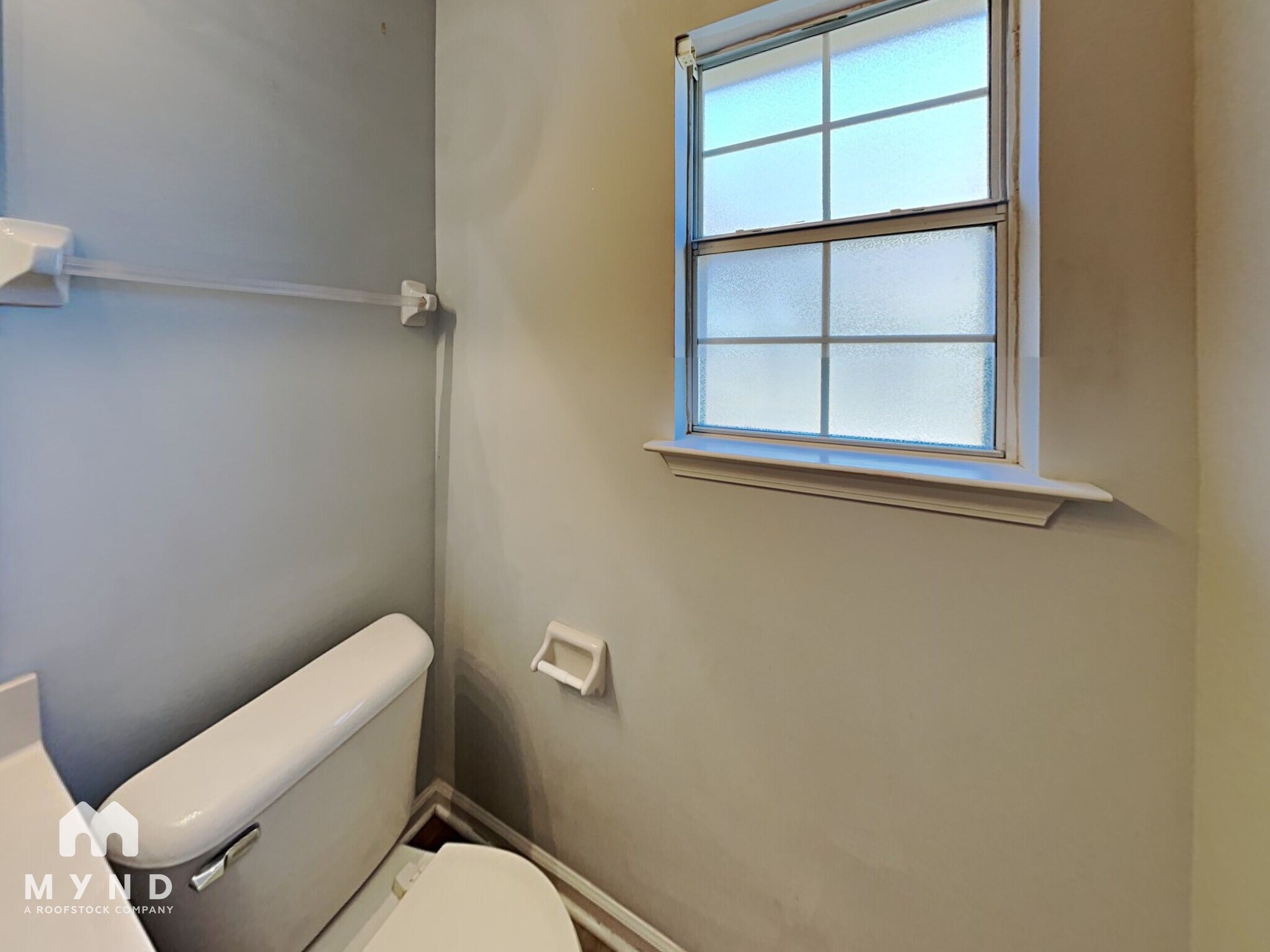 Building Photo - 275 Oakland Hills Dr