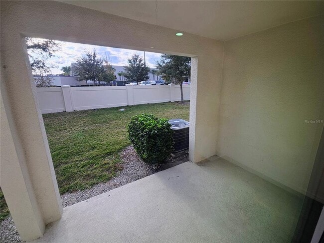 Building Photo - 15313 Willow Arbor Cir