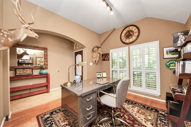 Building Photo - 28219 Crossprairie Dr