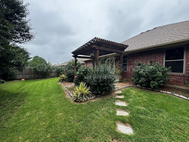 Building Photo - 8020 Kaden Rd