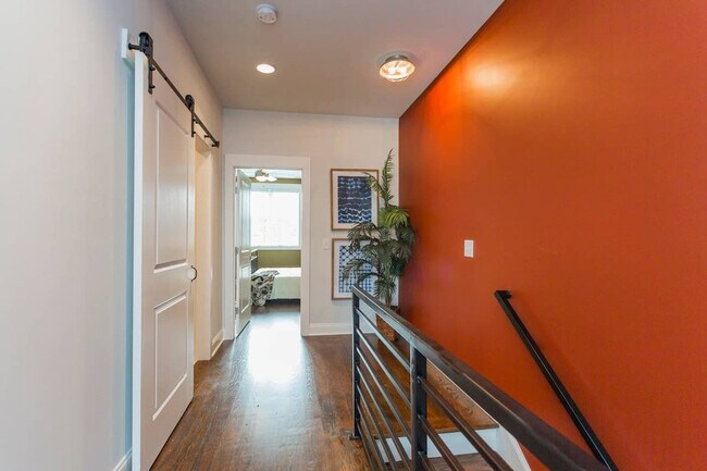 Building Photo - 505 Wedgewood Ave
