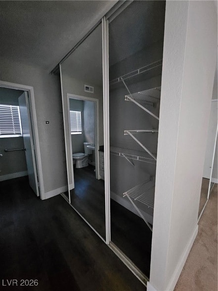 Building Photo - 6764 Groveview Ln