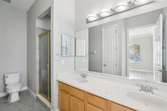 Building Photo - 1554 Fairview Cir