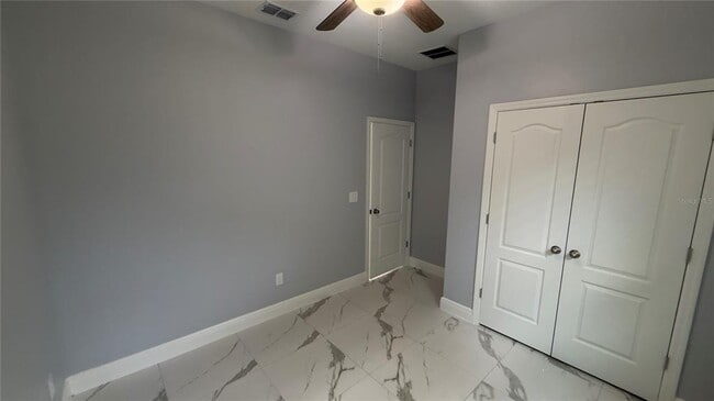 Building Photo - 708 S Thacker Ave