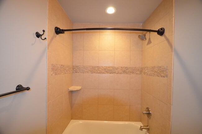Building Photo - 3bed/2bath Condo, 10 minutes from Breck! Y...