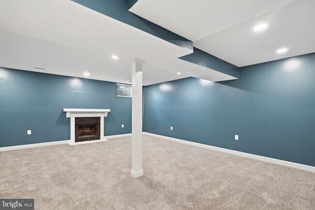 Building Photo - 12120 Stoneford Dr
