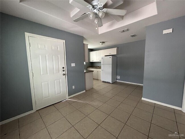 Building Photo - 20 Quitaca Dr