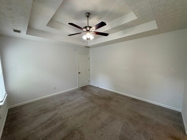 Building Photo - 229 Pebble Creek Dr