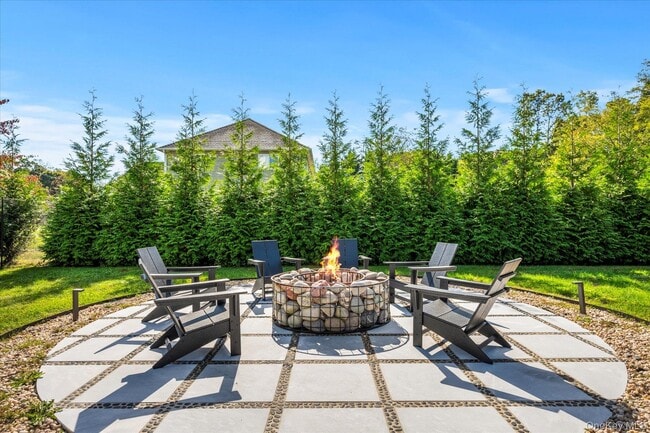 Building Photo - 805 Kayleighs Ct