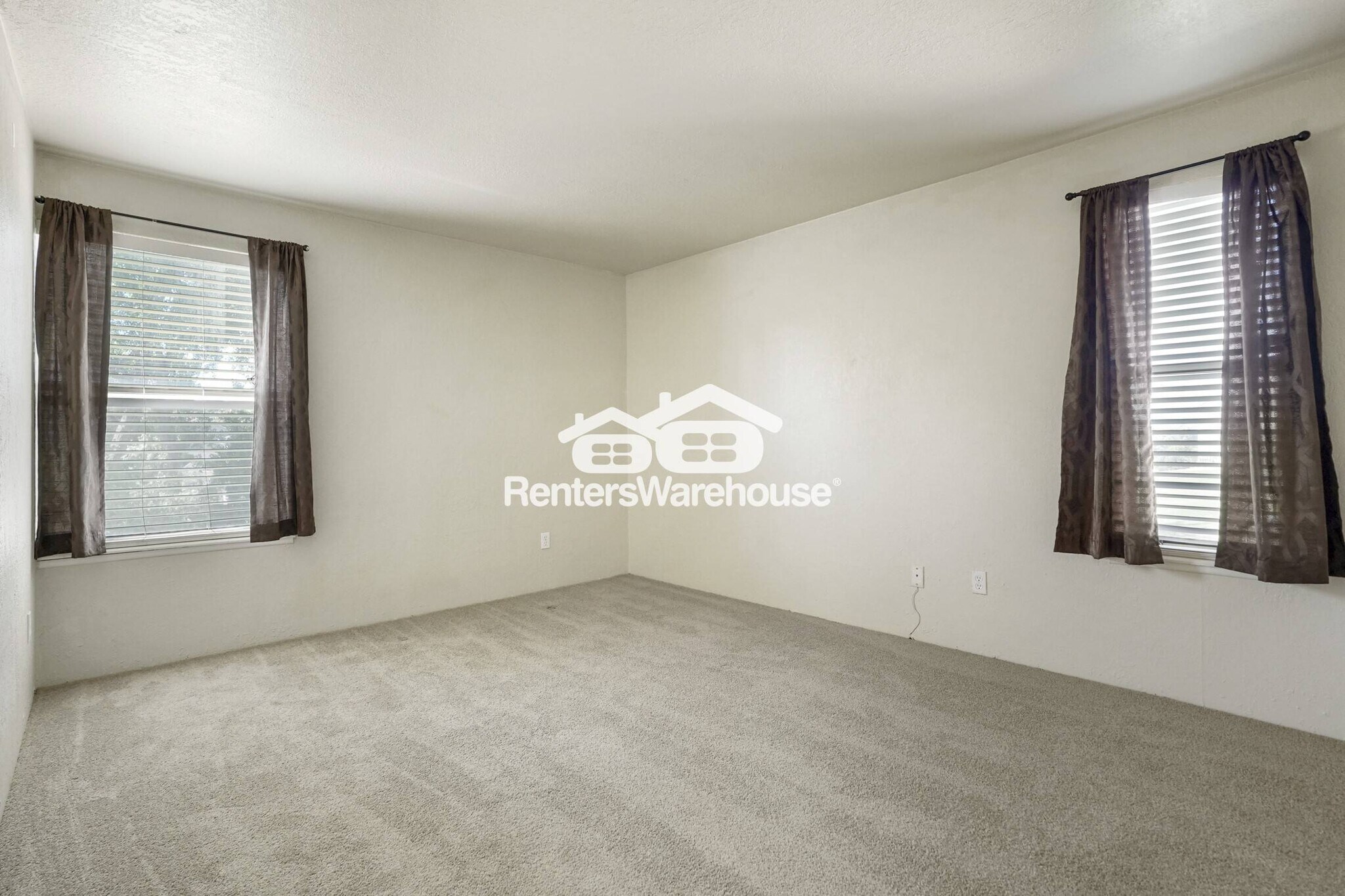 Building Photo - 14120 E Temple Dr