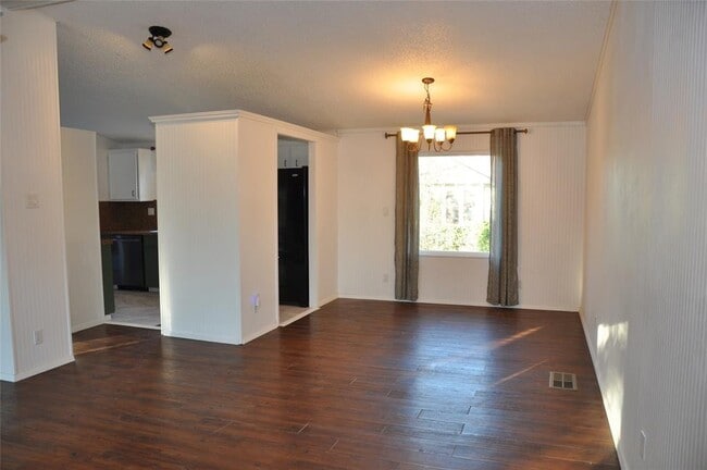 Building Photo - 367 Mesquite St