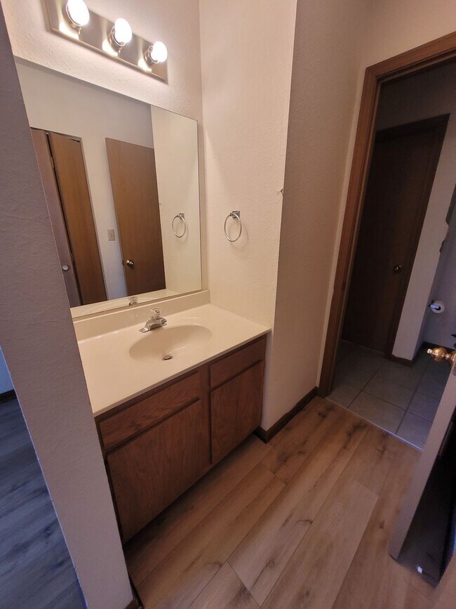 Building Photo - 2301-2303 Monmouth Ct