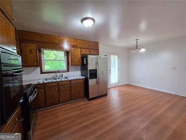 Building Photo - 762 Lancelot Dr