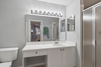 Building Photo - 2BR/2BA Lake View Condo in Heritage Oaks Golf & Country Club