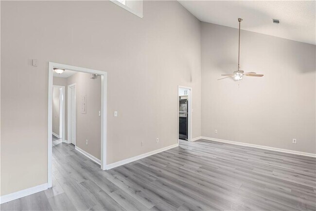 Building Photo - 3515 Ten Oaks Cir