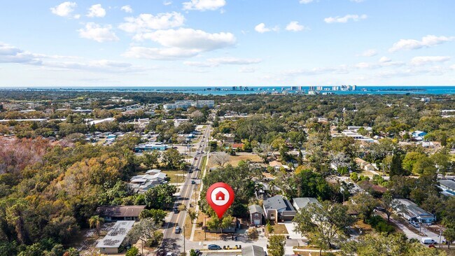 Building Photo - 1128 Belleair Rd