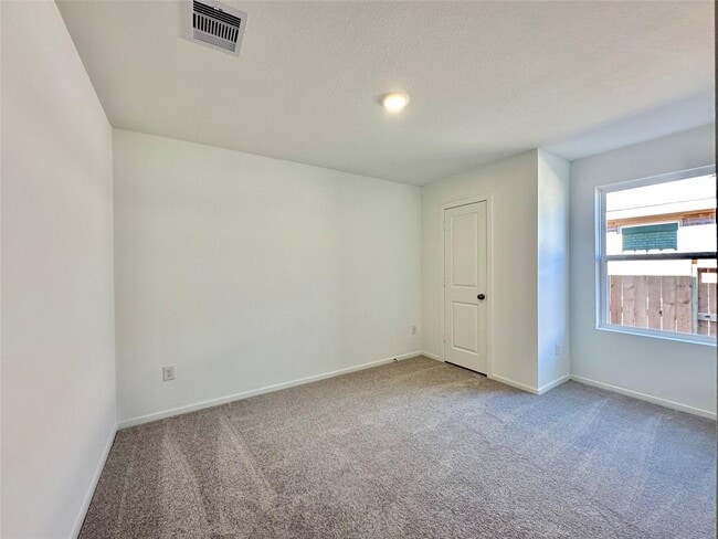 Building Photo - 9019 Rose Pelican Ln