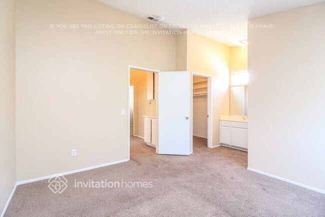 Building Photo - 11671 Oak Knoll Ct