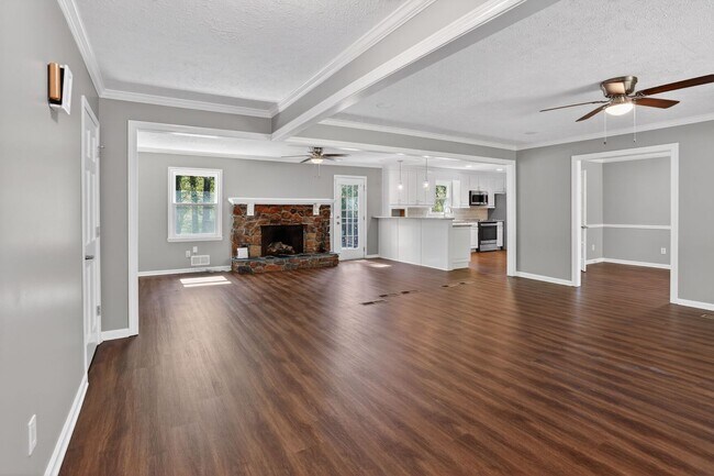 Building Photo - Modern Ranch Home - Excellent School District East Cobb