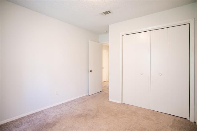 Building Photo - 740 Admiralty Way