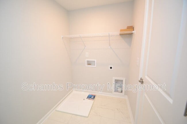 Building Photo - 1226 Bessie Ct