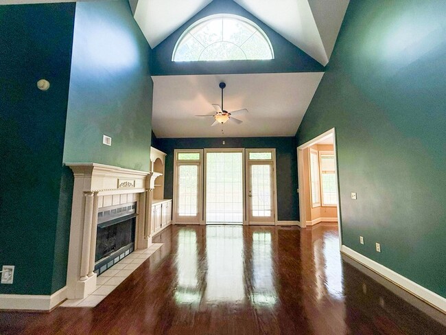 Building Photo - 205 Hidden Trace Dr