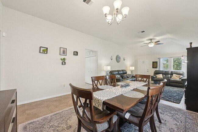 Building Photo - 2222 Mountain Quail Wy